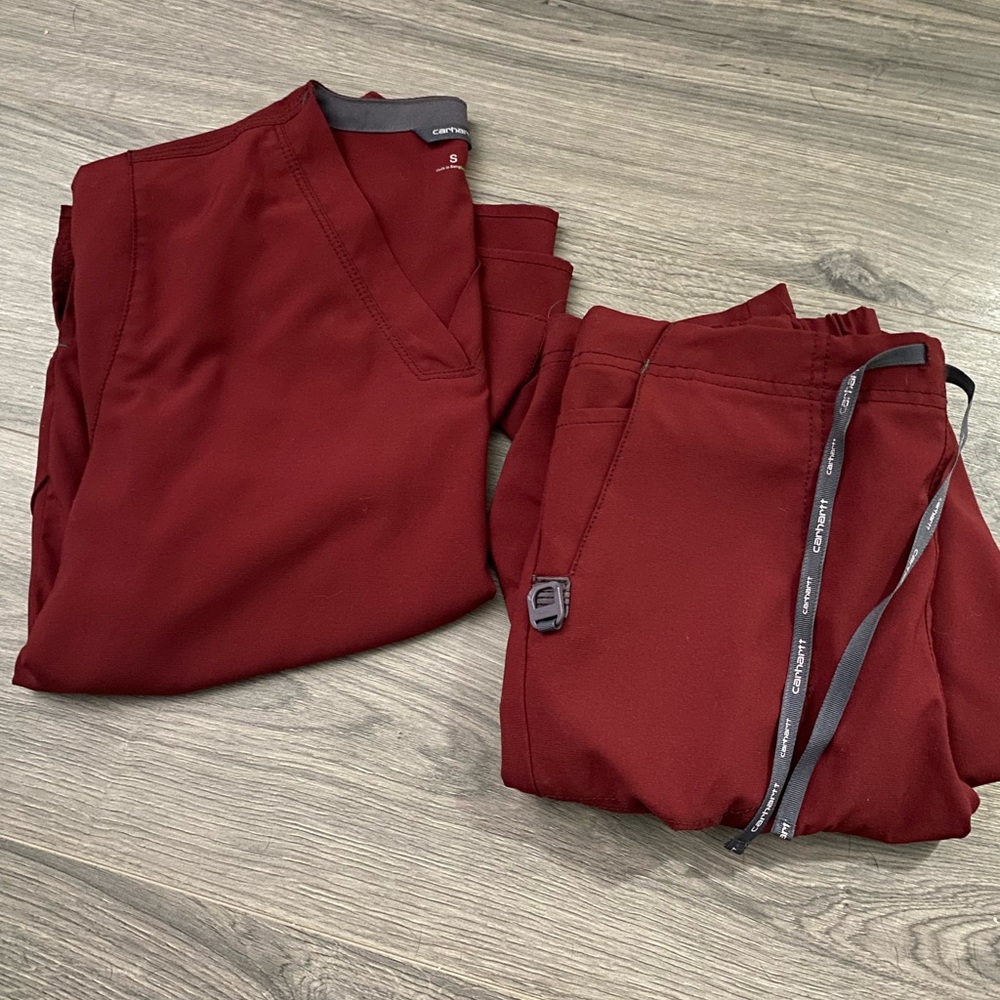 Carhartt scrub set size small regular length